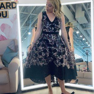 ML Monique Lhuillier Evening Gown